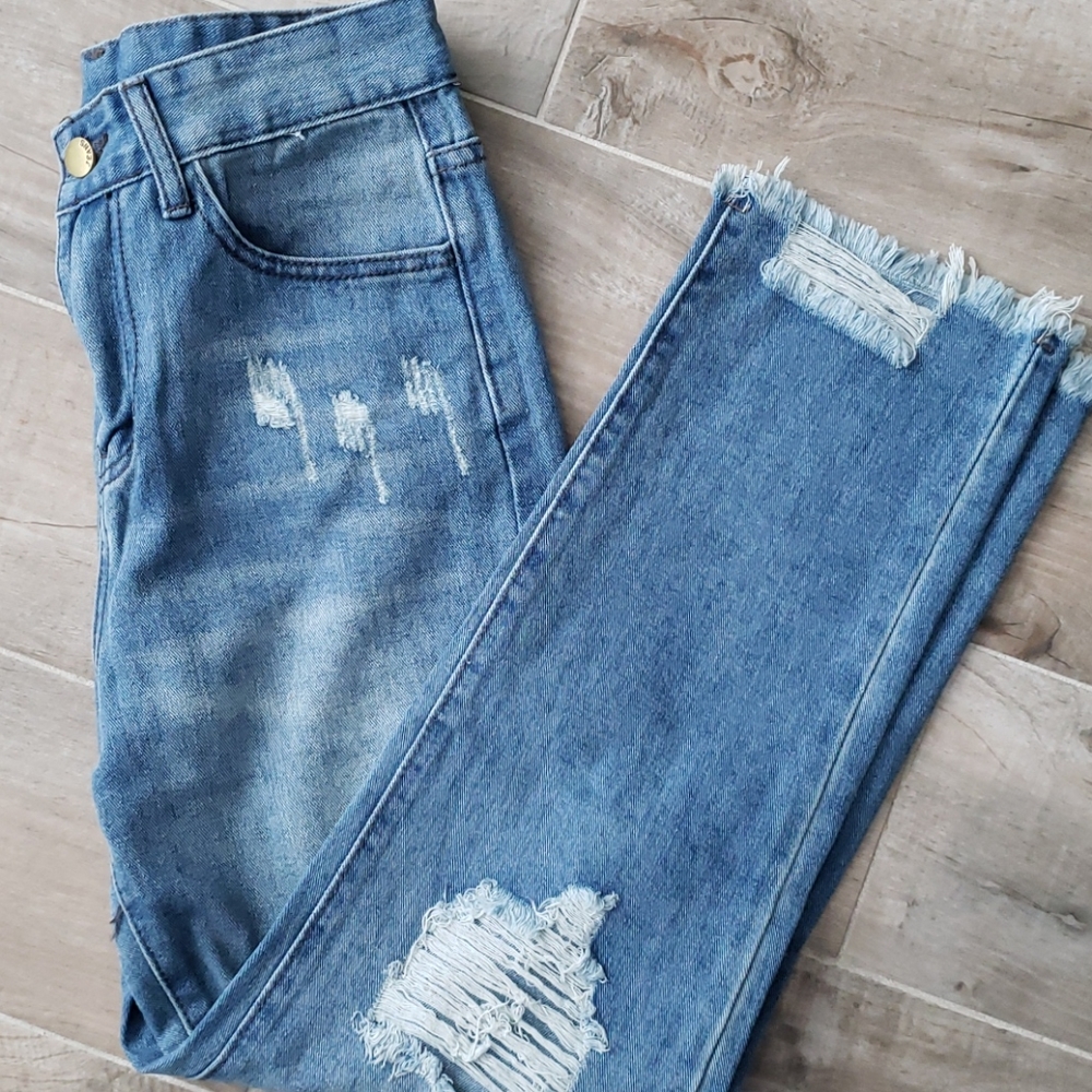 NWOT jeans. Jr size 5. (See details)